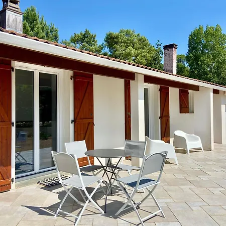 Vakantiehuis Maison Du Rocher - 300 M De La